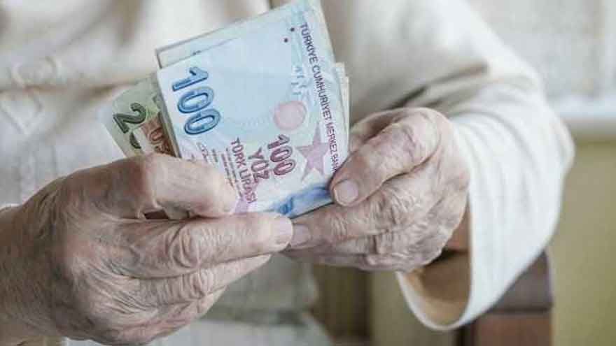 Ziraat Bankası emeklilere 11000 TL ödeyecek başvurusunu yapan emeklinin hesabına nakit yatırılacak 2