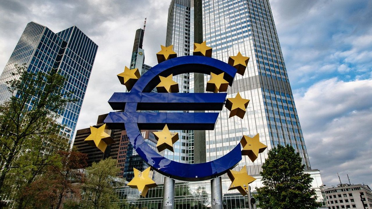 Avrupa Merkez Bankası ECB Eylül ayı faiz kararı açıklandı: Son 24 senenin rekor artış kararı Euro kurunu nasıl etkiler, 1 Euro kaç TL oldu?