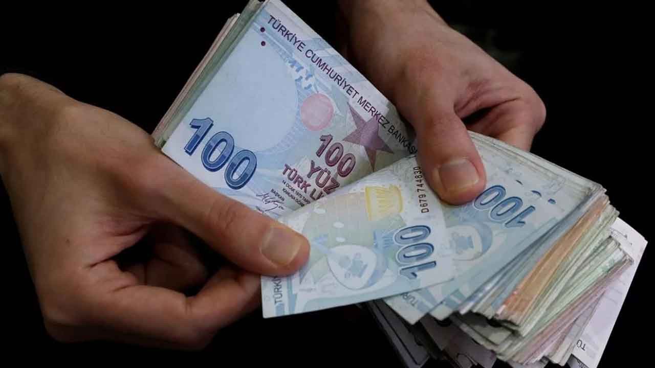 Deprem kredi erteleme! Vakıfbank Ziraat Bankası Garanti Halkbank ihtiyaç taşıt konut kredisi borçları 6 ay ertelendi