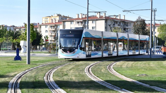 İzmir'de Yeni Tramvay Projeleri Konut Fiyatlarını Uçurdu
