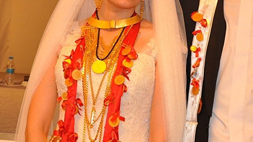 Altın Fiyatları Artınca Bursa'da Düğünlere Takı Sınırı Getirildi